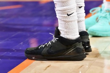 bob体育-狄龙穿着Kobe4，空砍33分7篮板1助攻
